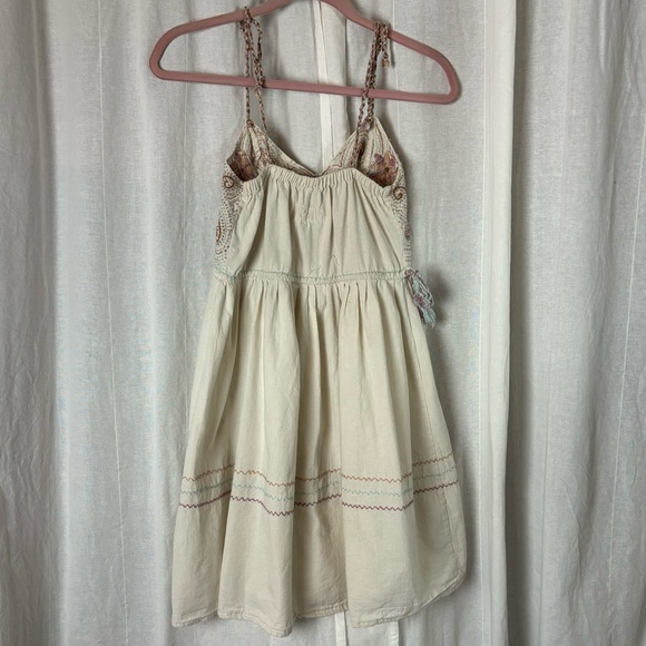 Yibel Embroidered Boho Halter Neck Babydoll Dress Women’s XSmall Ivory Blue Pink - Picture 2 of 6